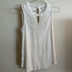 Pale Sky | White Floral Detailed Tank | XS